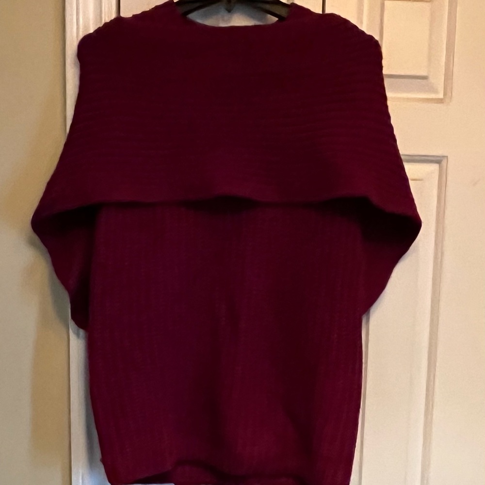 BCBG Max Azria cranberry sweater size small